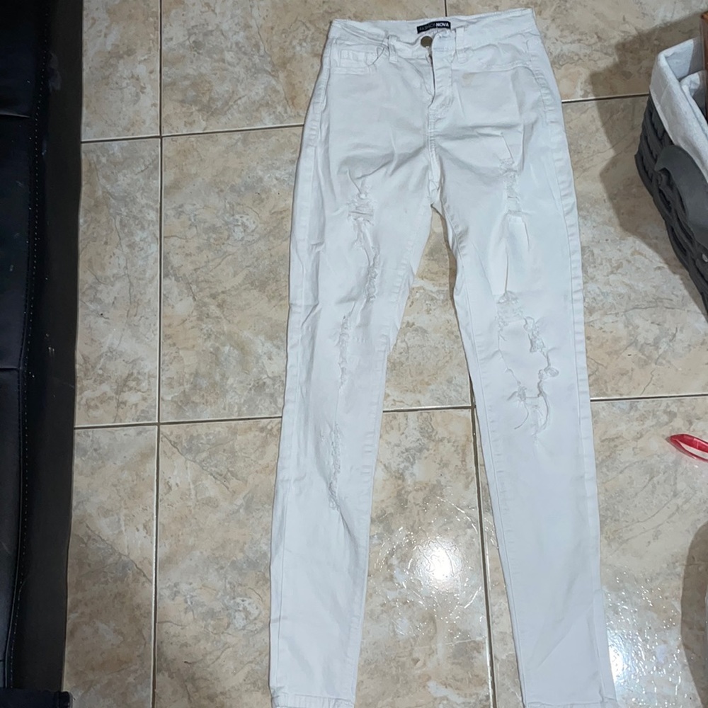 Ripped white jeggings fashion nova